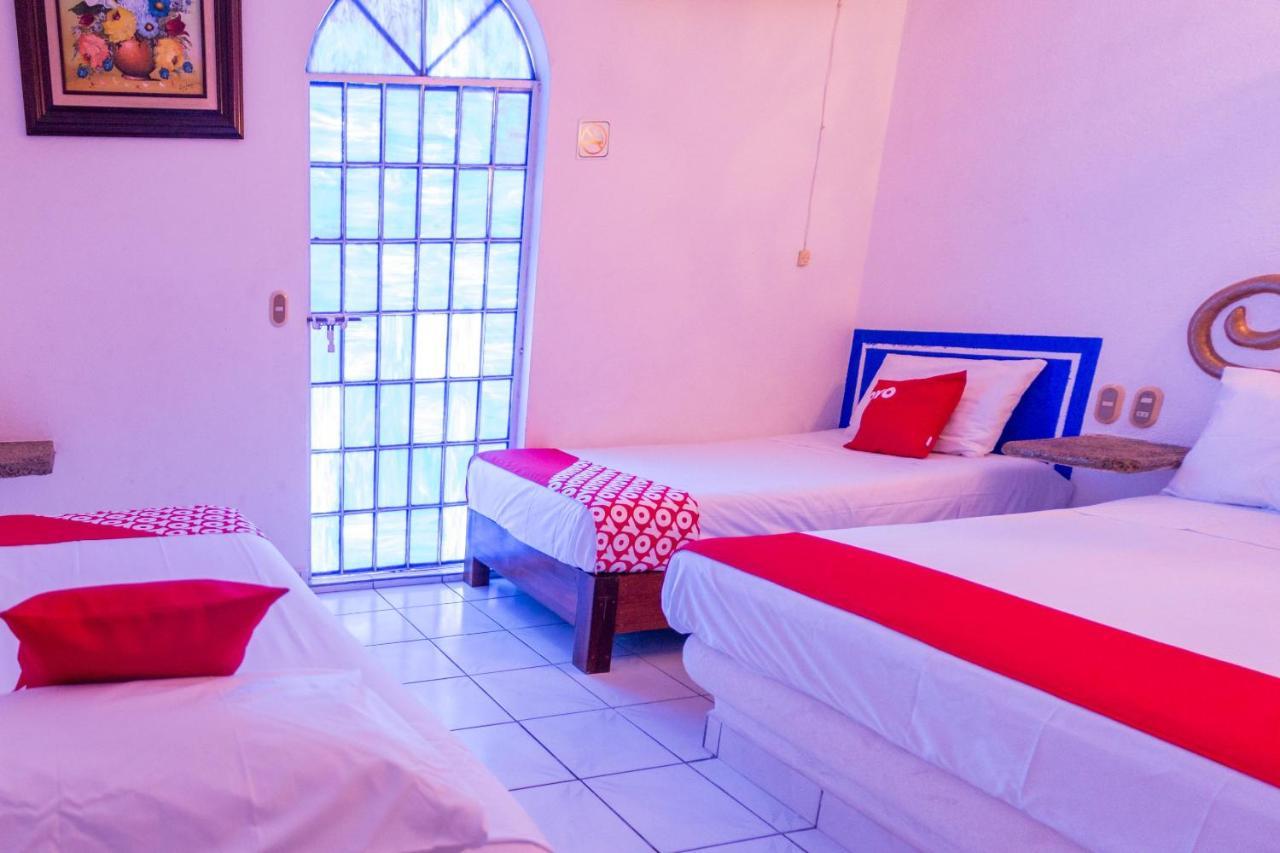 Hotel Isis Zihuatanejo Exterior foto